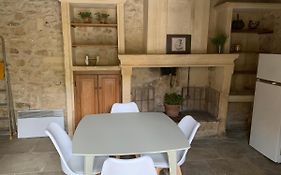 Gite De La Tour Des Abbes